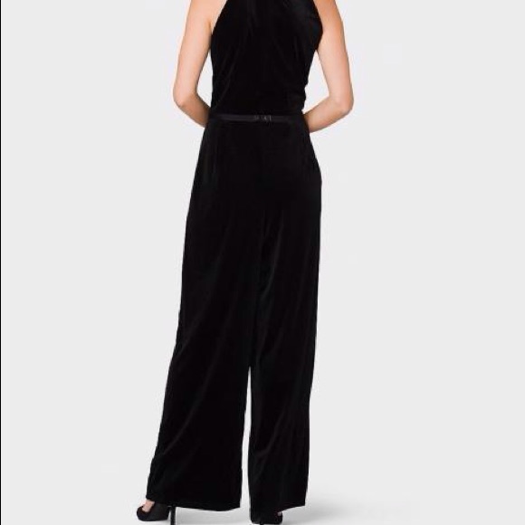 Carmen Marc Valvo Belted Velvet Jumpsuit/ Romper - Picture 2 of 6